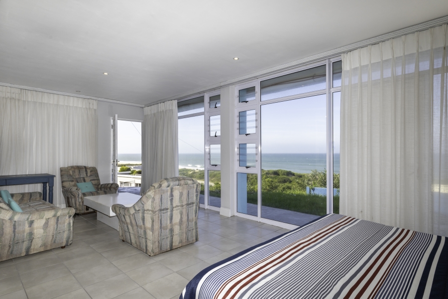 11 Bedroom Property for Sale in West Beach Eastern Cape